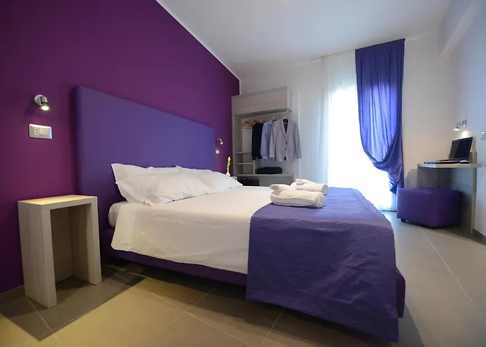 מלון Nuova Orchidea 3*