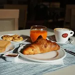 Nuova Orchidea Hotel 3*